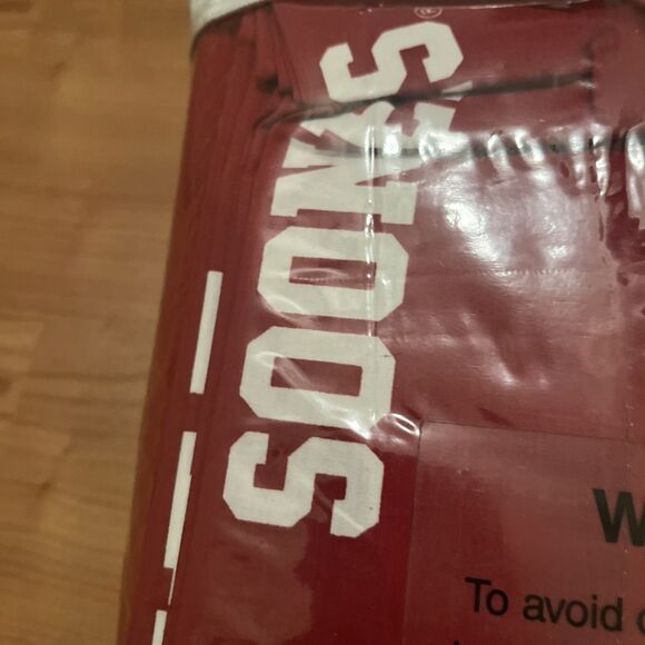 Oklahoma University Sooners 4-Piece Queen Sheet Set Crimson White - Picture 10 of 13